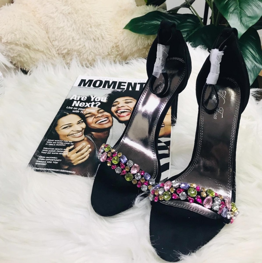 🆕️Multiple Rhinstone Embellished Open Toe Heel